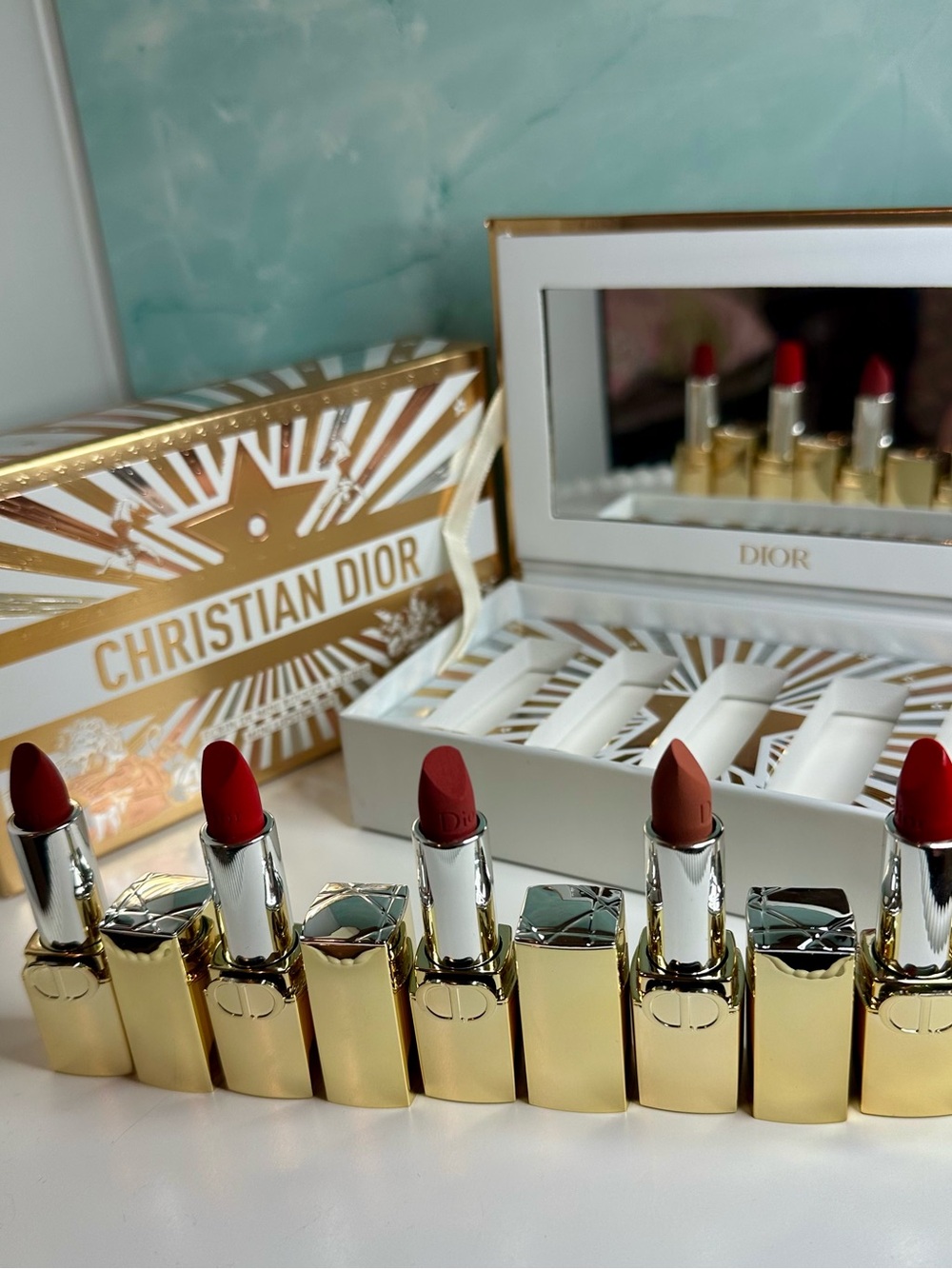 DIOR Exclusive Holiday 5pc Luxurious Lipstick Set with Mirror New w/box & Bag - Picture 2 of 7